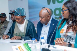 Ibom Air signs N200M Partnership deal with Akwa United