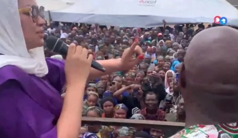 Nobody Can Stop Me : Suspended Natasha Akpoti Defies Curfew, Rallies Supporters I’m Kogi